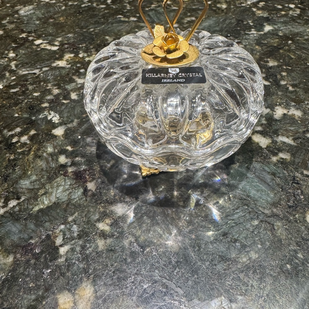 Killarney Crystal Decorative Glass dish with hearts